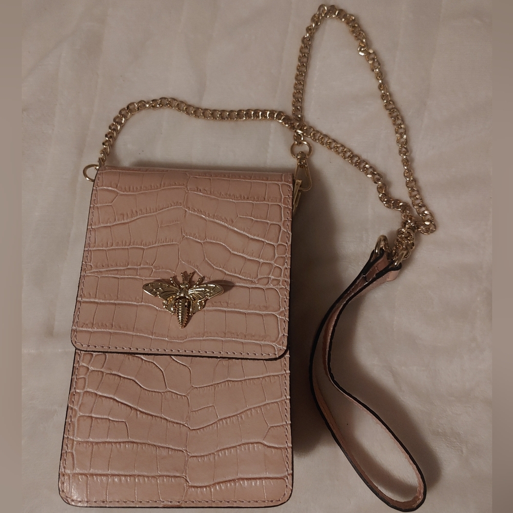Elegant Pink Croc-Embossed Chain Strap Bag Made In Italy